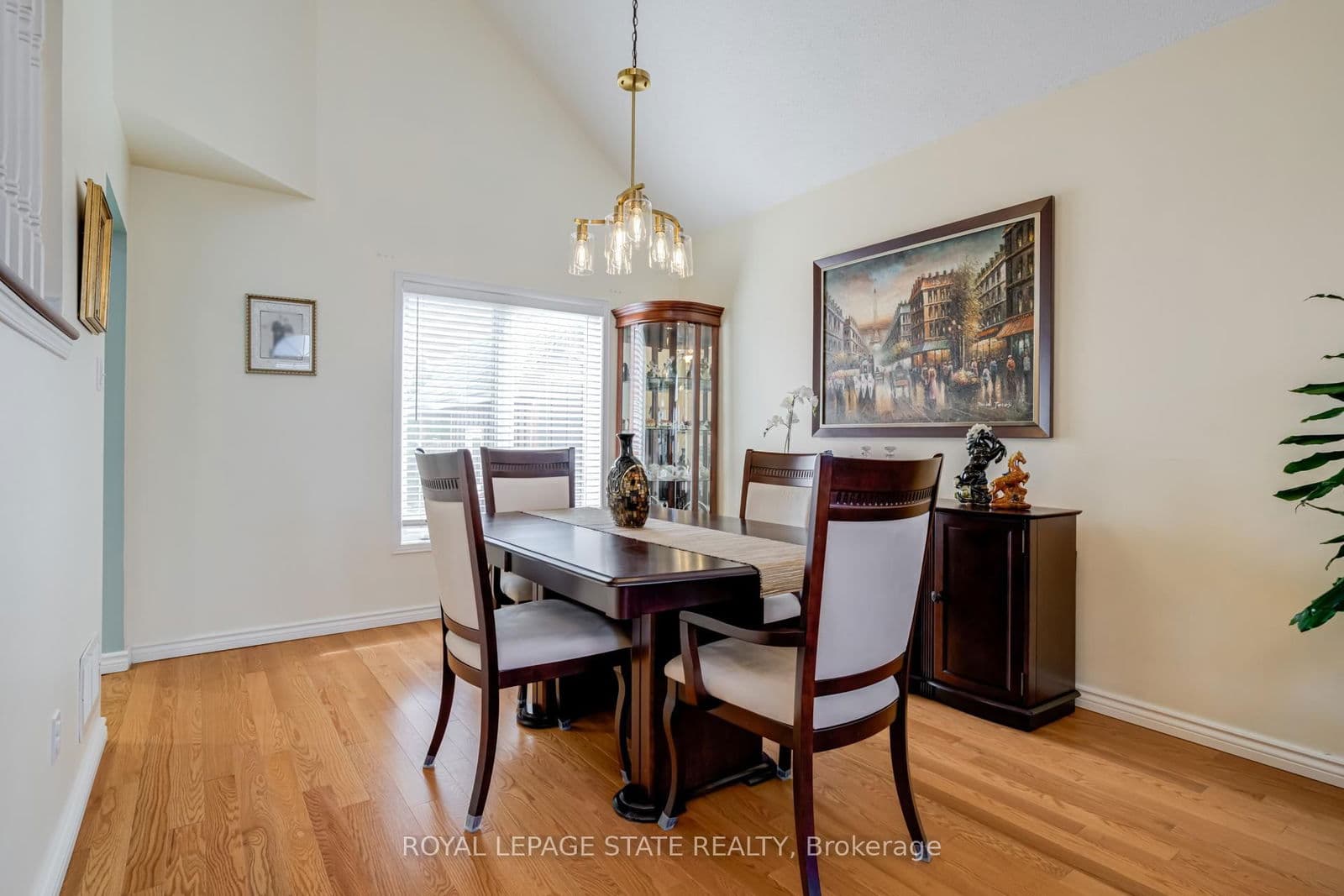 Detached at 82 Vansickle Road, St. Catharines, ON - Photo 9 - RE/MAX Garden City Realty