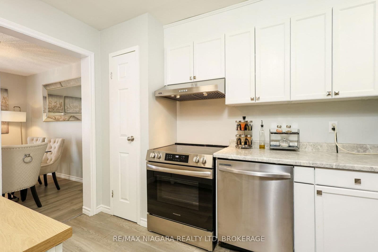 Condo Townhouse at 55- 131 Rockwood Avenue, St. Catharines, ON - Photo 12 - RE/MAX Garden City Realty