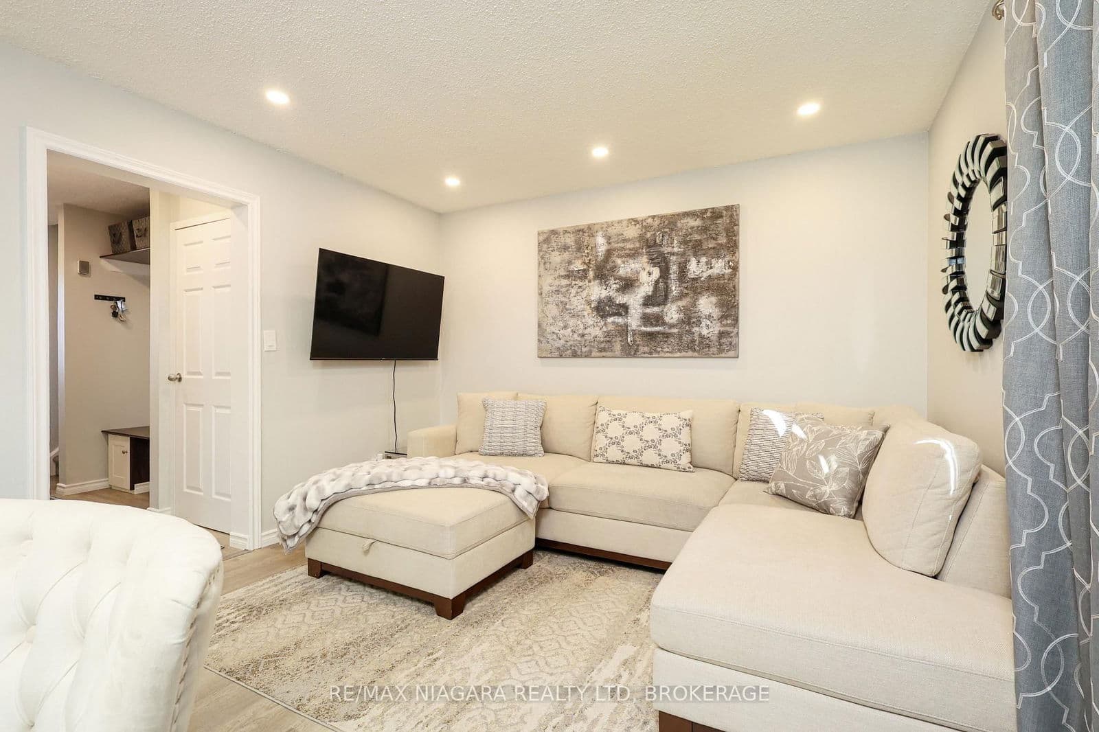 Condo Townhouse at 55- 131 Rockwood Avenue, St. Catharines, ON - Photo 9 - RE/MAX Garden City Realty