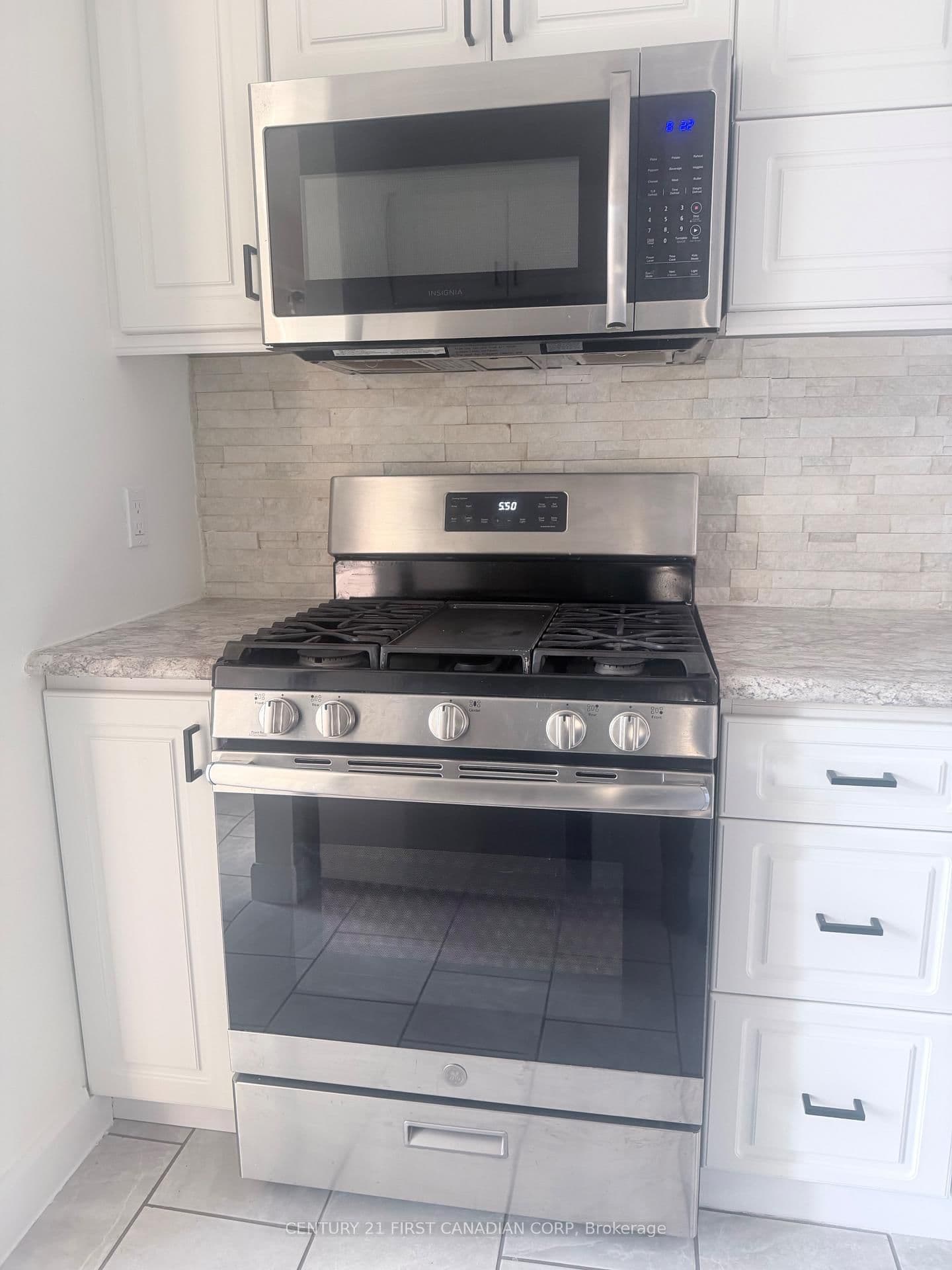 Condo Townhouse at 44- 70 Fiddlers Green Road, London North, ON - Photo 5 - RE/MAX Garden City Realty