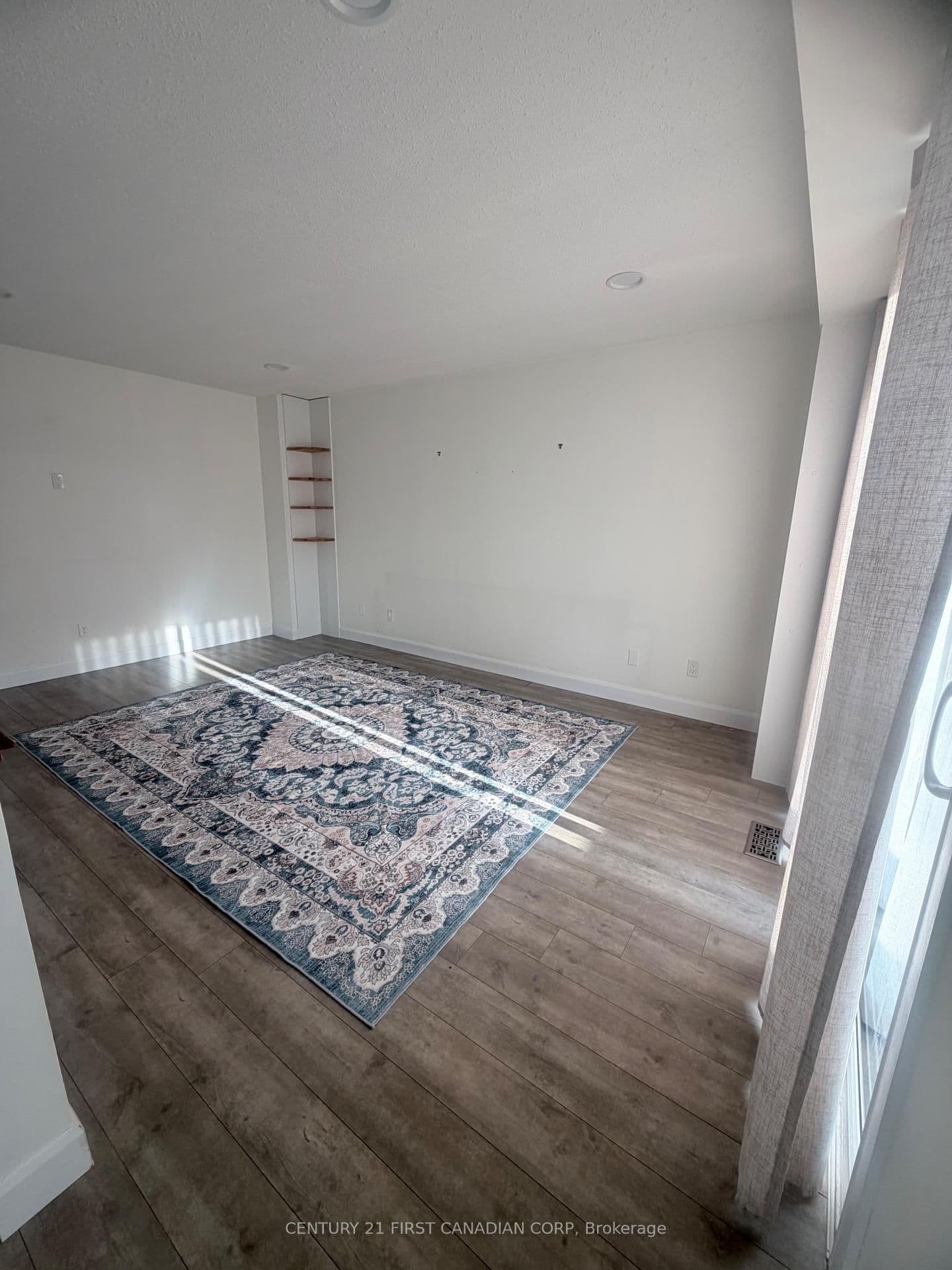 Condo Townhouse at 44- 70 Fiddlers Green Road, London North, ON - Photo 8 - RE/MAX Garden City Realty