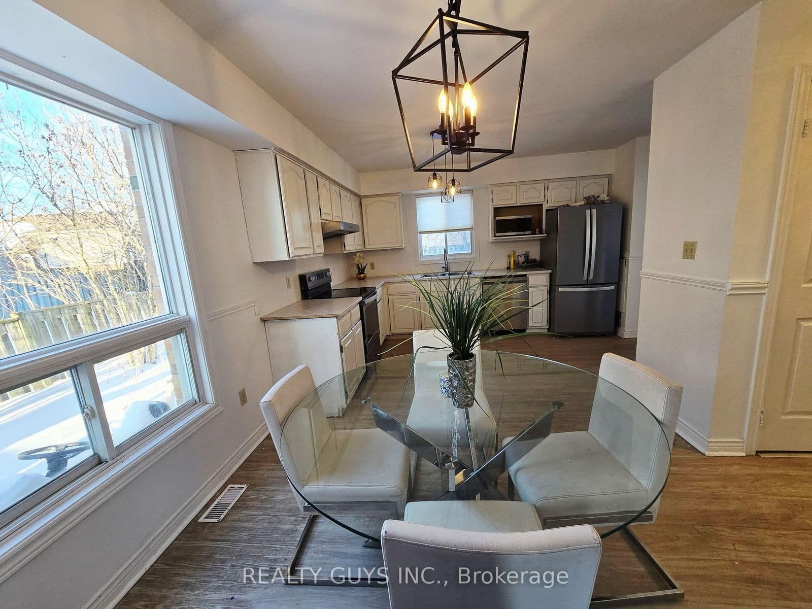 Link at 542 Westman Avenue, Peterborough, ON - Photo 3 - RE/MAX Garden City Realty