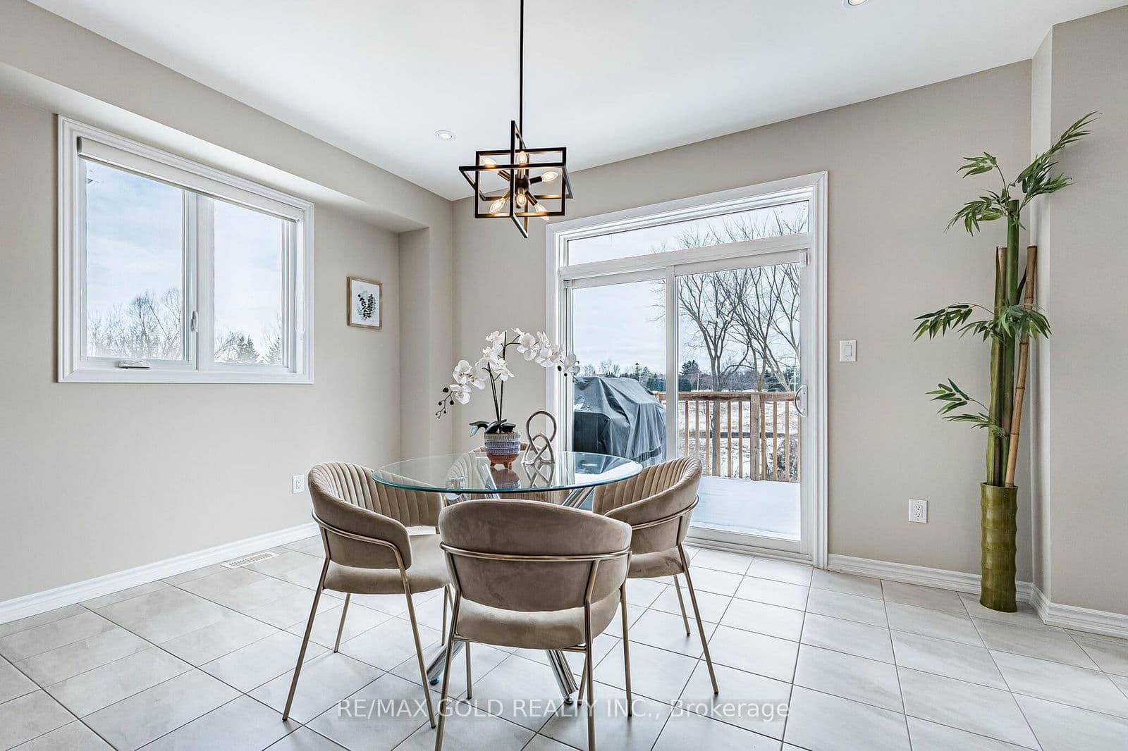 Detached at 201 Mcfarlane Crescent, Centre Wellington, ON - Photo 10 - RE/MAX Garden City Realty