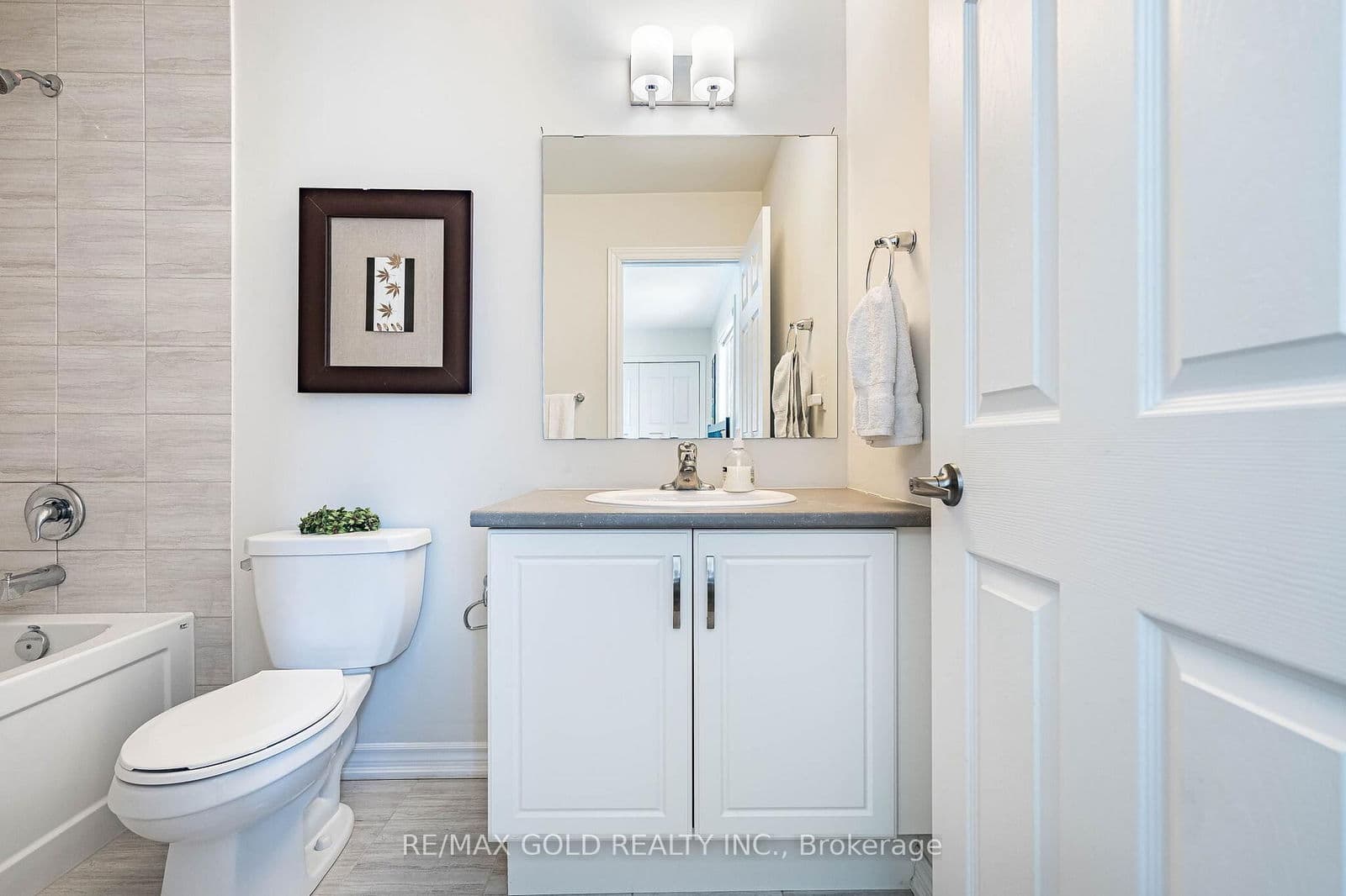 Detached at 201 Mcfarlane Crescent, Centre Wellington, ON - Photo 31 - RE/MAX Garden City Realty