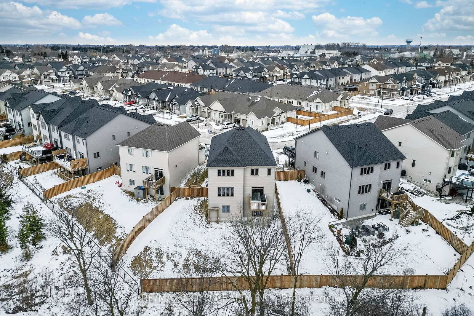 Detached at 201 Mcfarlane Crescent, Centre Wellington, ON - Photo 49 - RE/MAX Garden City Realty