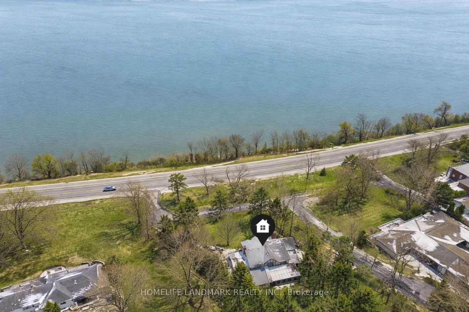 Detached at 10505 Niagara River Parkway, Niagara Falls, ON - Photo 2 - RE/MAX Garden City Realty