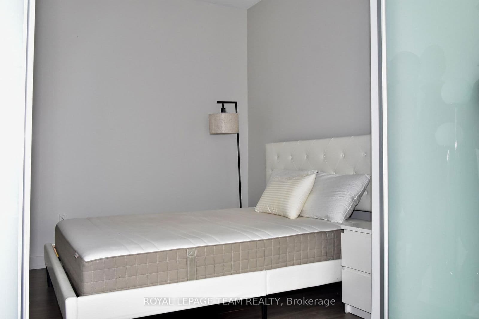 Condo Apartment at 902- 111 Champagne Avenue, Ottawa, ON - Photo 10 - RE/MAX Garden City Realty