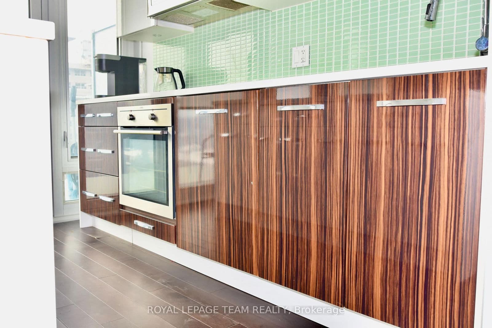 Condo Apartment at 902- 111 Champagne Avenue, Ottawa, ON - Photo 5 - RE/MAX Garden City Realty