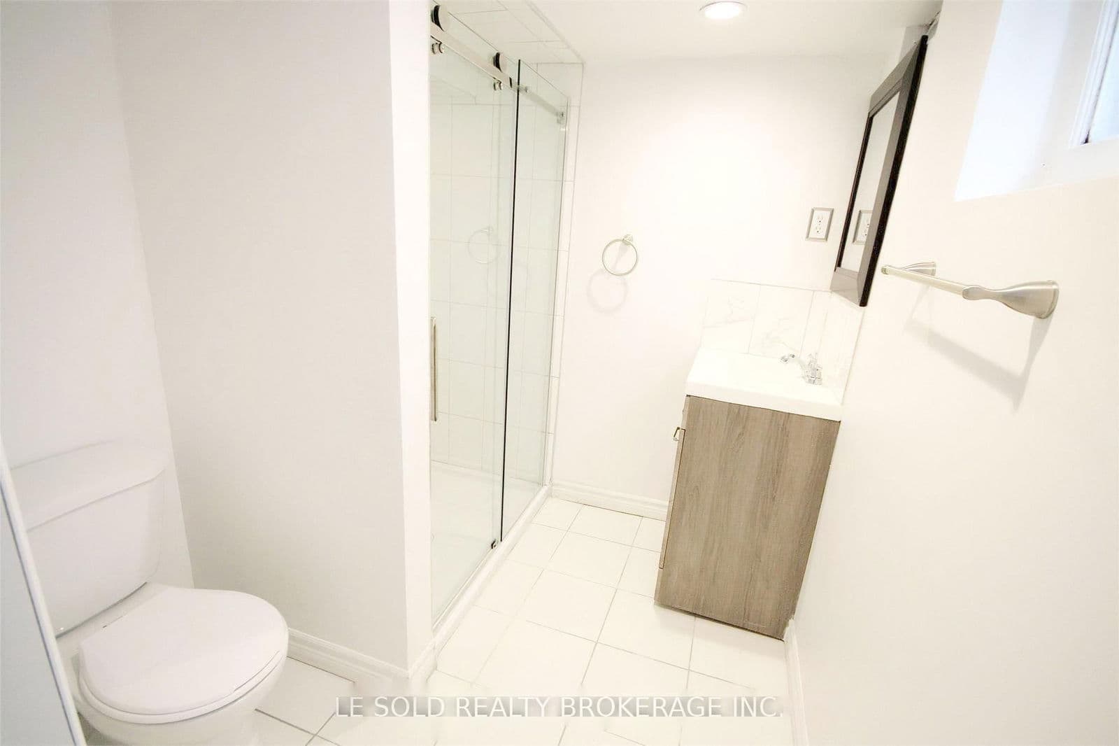 Detached at Bsmt Room- 112 Leland Street, Hamilton, ON - Photo 11 - RE/MAX Garden City Realty