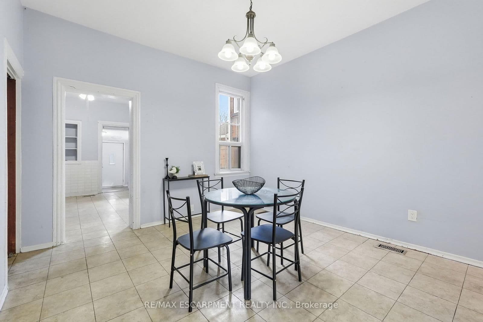 Att/Row/Townhouse at 79 Murray Street, Hamilton, ON - Photo 14 - RE/MAX Garden City Realty