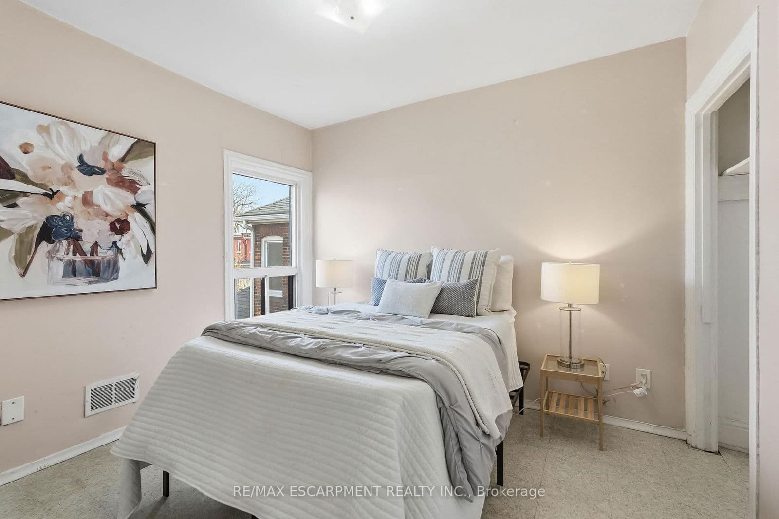 Att/Row/Townhouse at 79 Murray Street, Hamilton, ON - Photo 27 - RE/MAX Garden City Realty