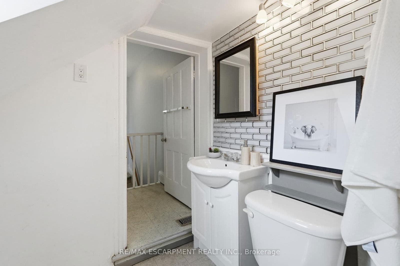 Att/Row/Townhouse at 79 Murray Street, Hamilton, ON - Photo 31 - RE/MAX Garden City Realty