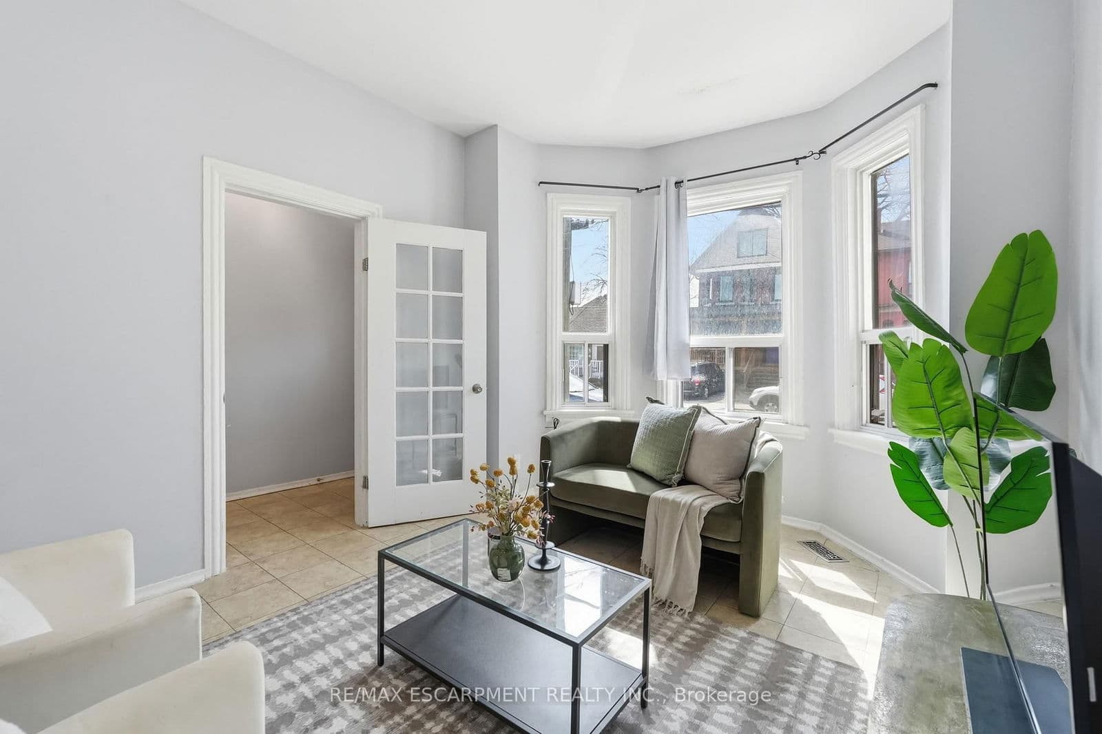 Att/Row/Townhouse at 79 Murray Street, Hamilton, ON - Photo 7 - RE/MAX Garden City Realty