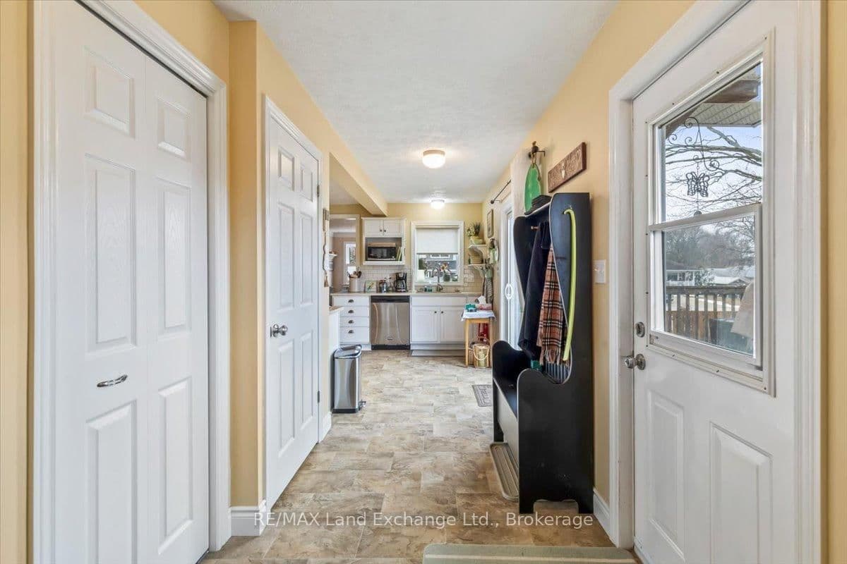 Detached at 737 Green Street, Saugeen Shores, ON - Photo 10 - RE/MAX Garden City Realty