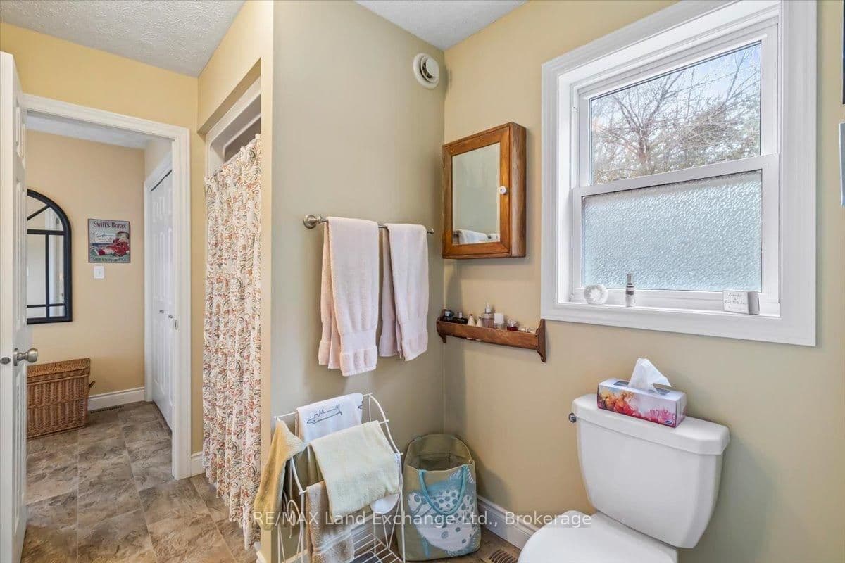 Detached at 737 Green Street, Saugeen Shores, ON - Photo 15 - RE/MAX Garden City Realty