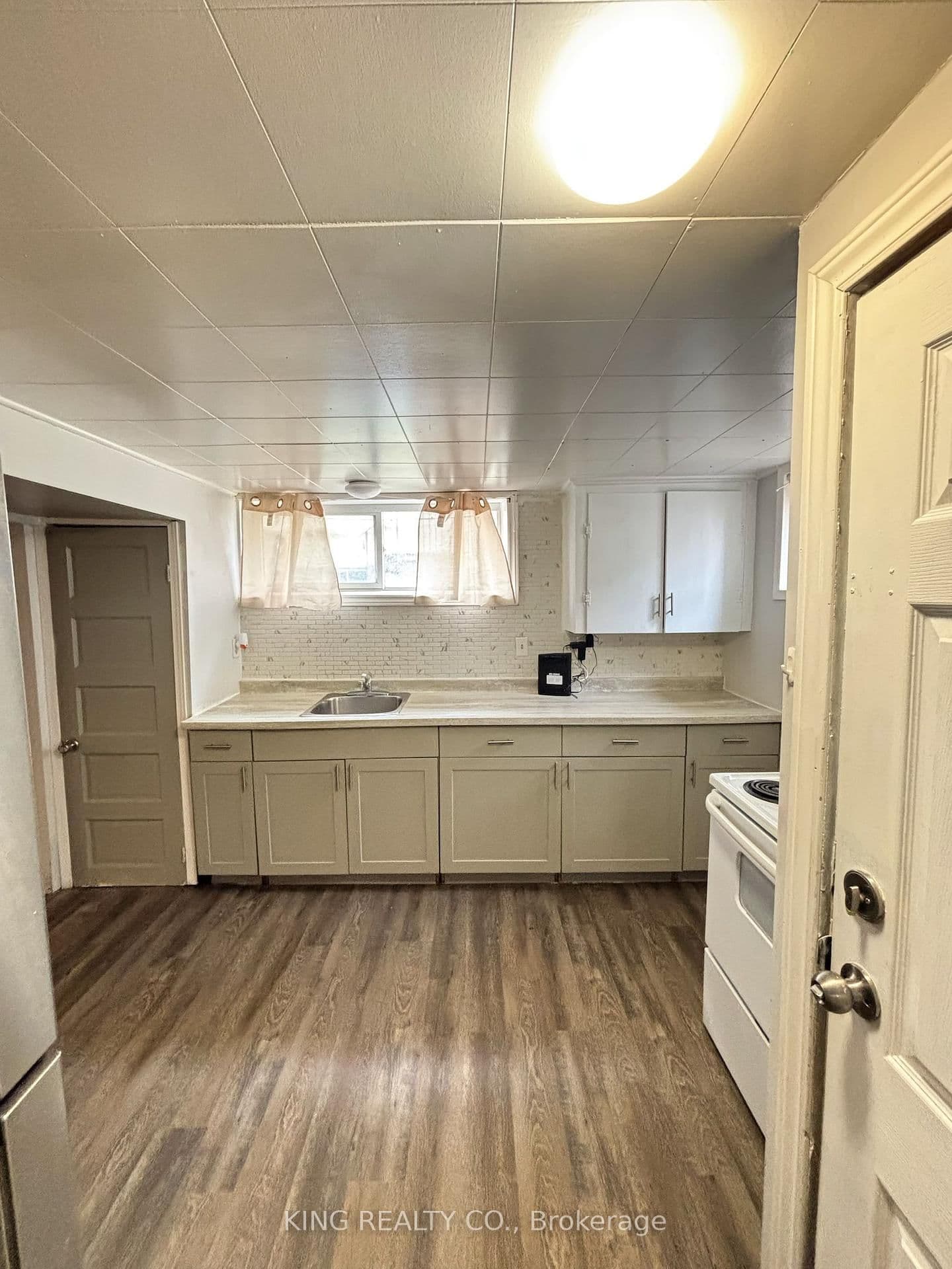 Lower Level at 3- 58 Carlton Street, St. Catharines, ON - Photo 1 - RE/MAX Garden City Realty