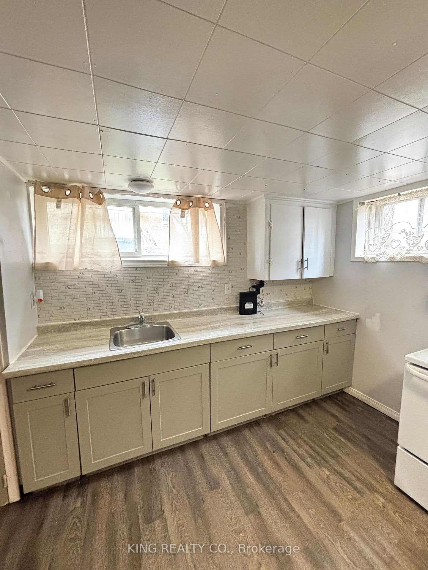 Lower Level at 3- 58 Carlton Street, St. Catharines, ON - Photo 3 - RE/MAX Garden City Realty