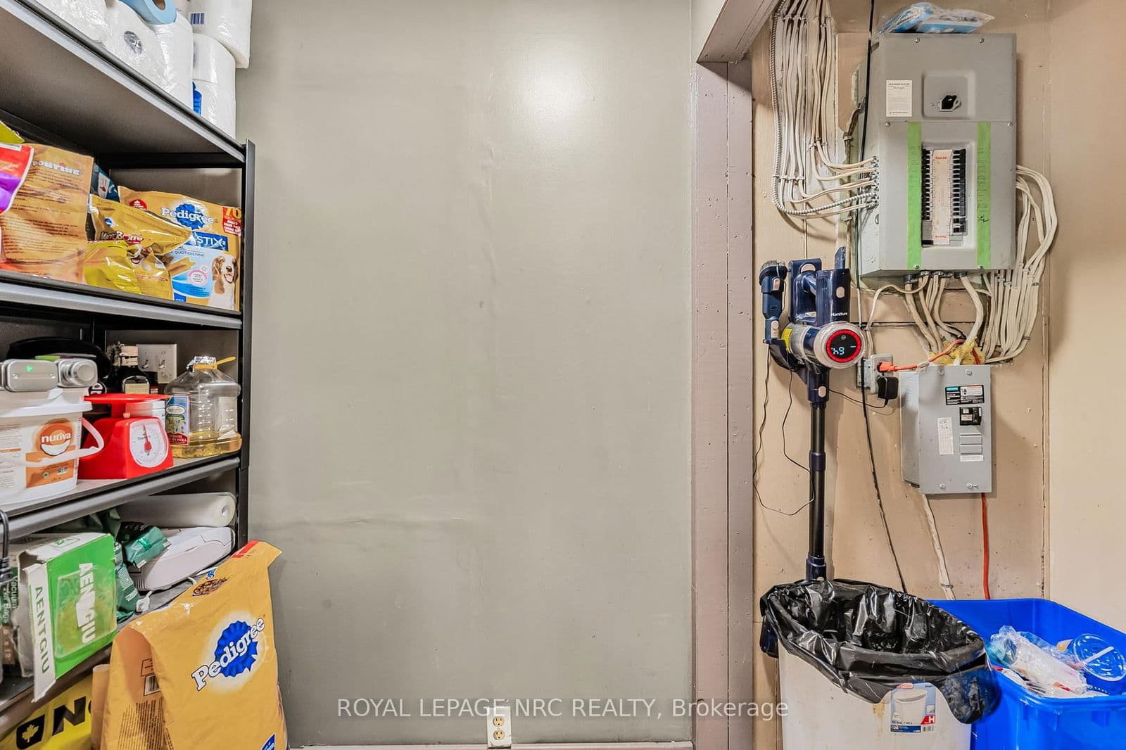 Detached at 3902 Rebstock Road, Fort Erie, ON - Photo 14 - RE/MAX Garden City Realty