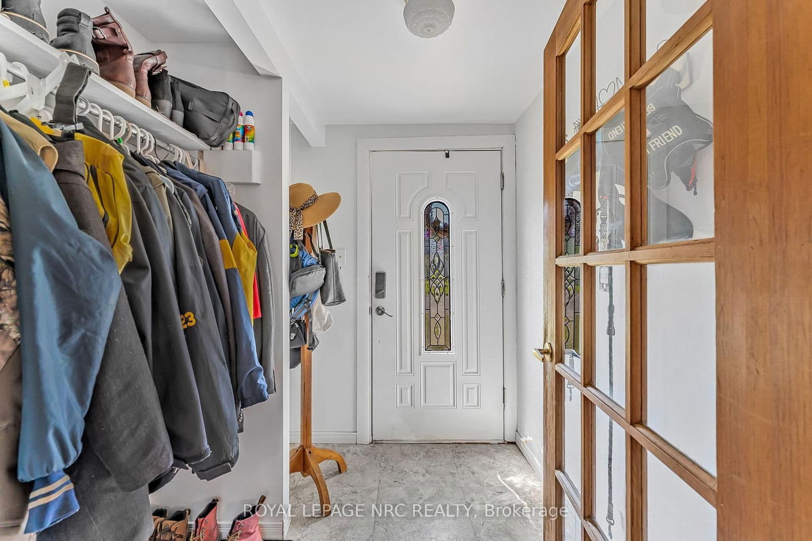 Detached at 3902 Rebstock Road, Fort Erie, ON - Photo 4 - RE/MAX Garden City Realty