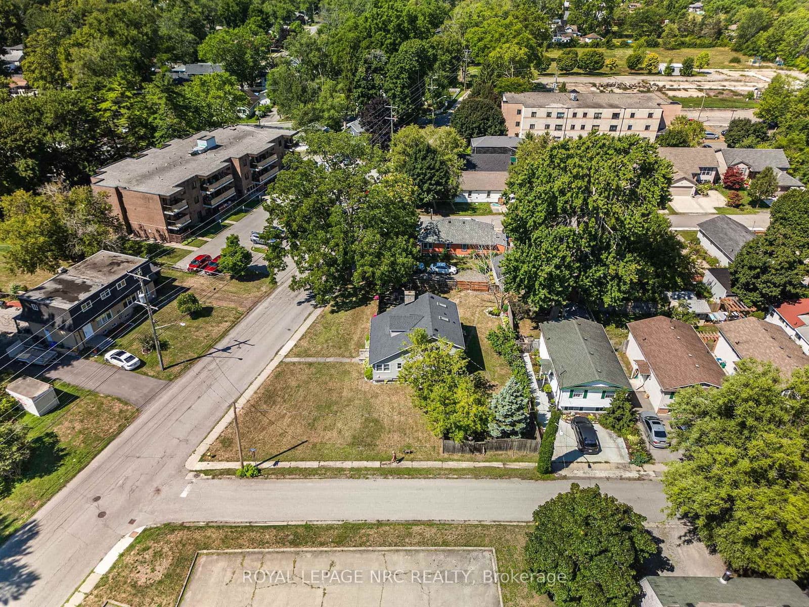 Detached at 3902 Rebstock Road, Fort Erie, ON - Photo 45 - RE/MAX Garden City Realty