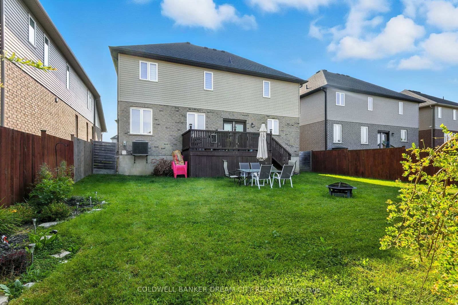 Detached at 10 Honey Bend, St. Thomas, ON - Photo 37 - RE/MAX Garden City Realty