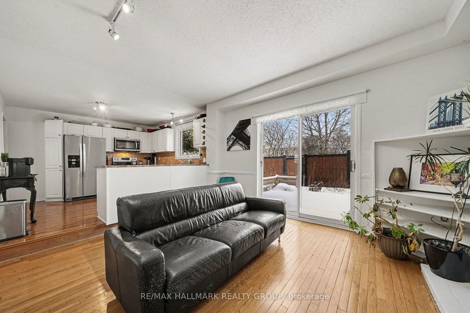 Detached at 2741 Massicotte Lane, Ottawa, ON - Photo 11 - RE/MAX Garden City Realty