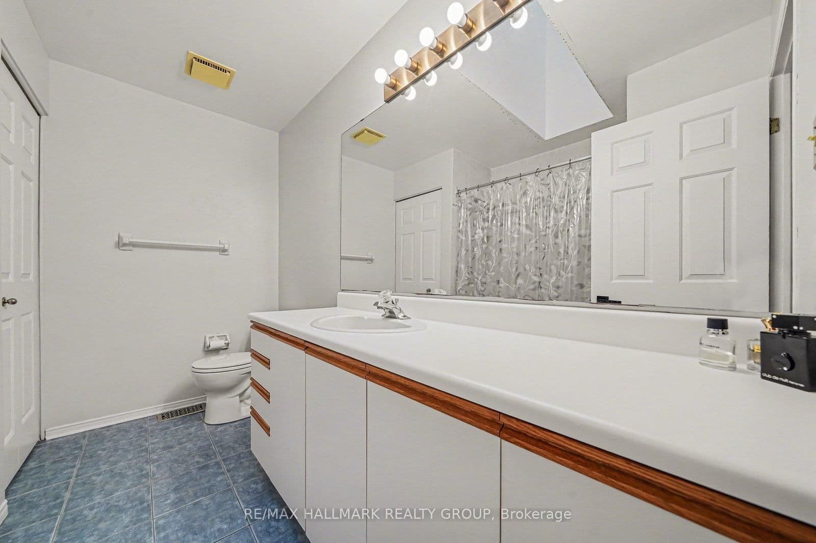 Detached at 2741 Massicotte Lane, Ottawa, ON - Photo 15 - RE/MAX Garden City Realty