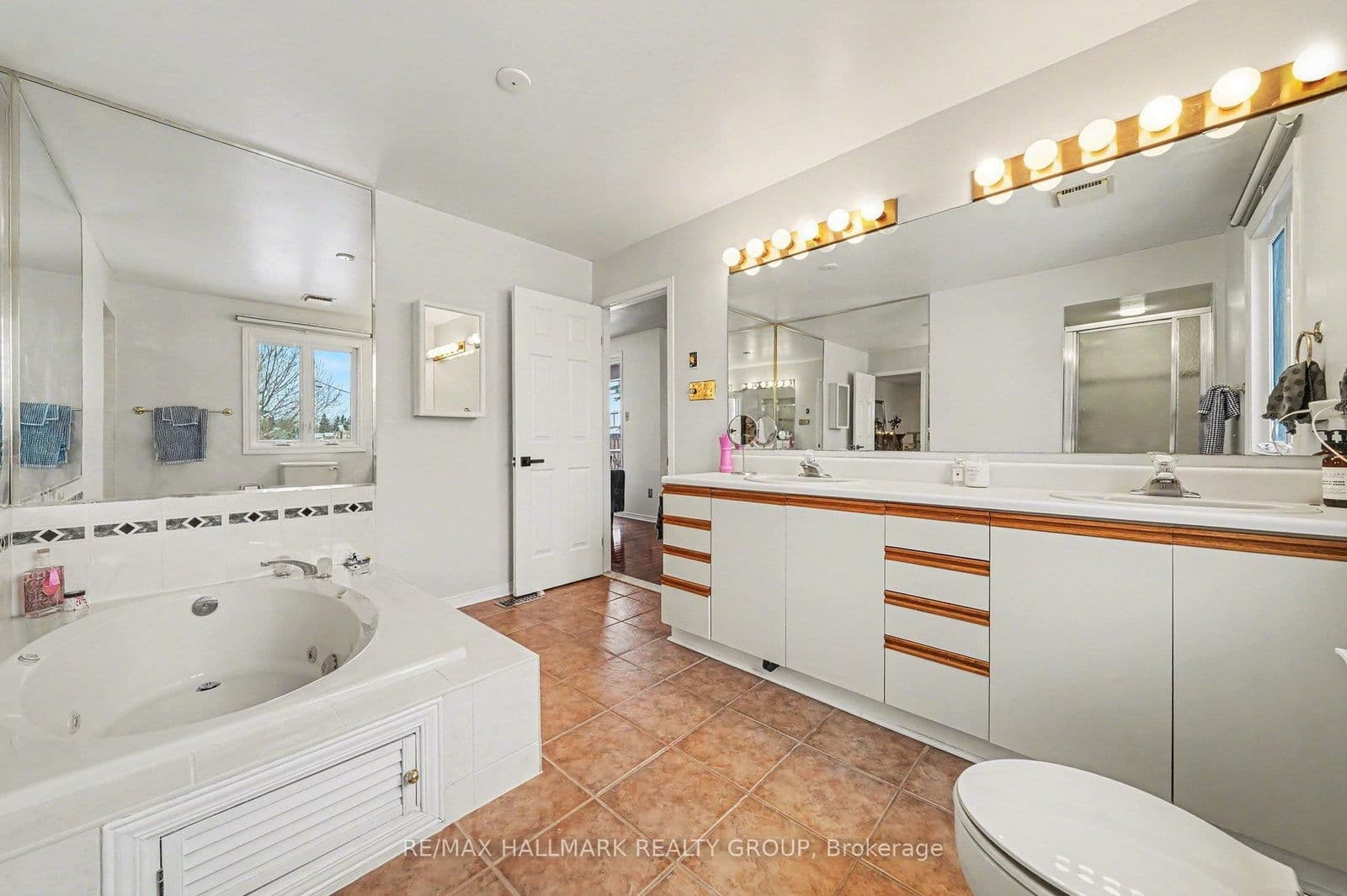 Detached at 2741 Massicotte Lane, Ottawa, ON - Photo 17 - RE/MAX Garden City Realty