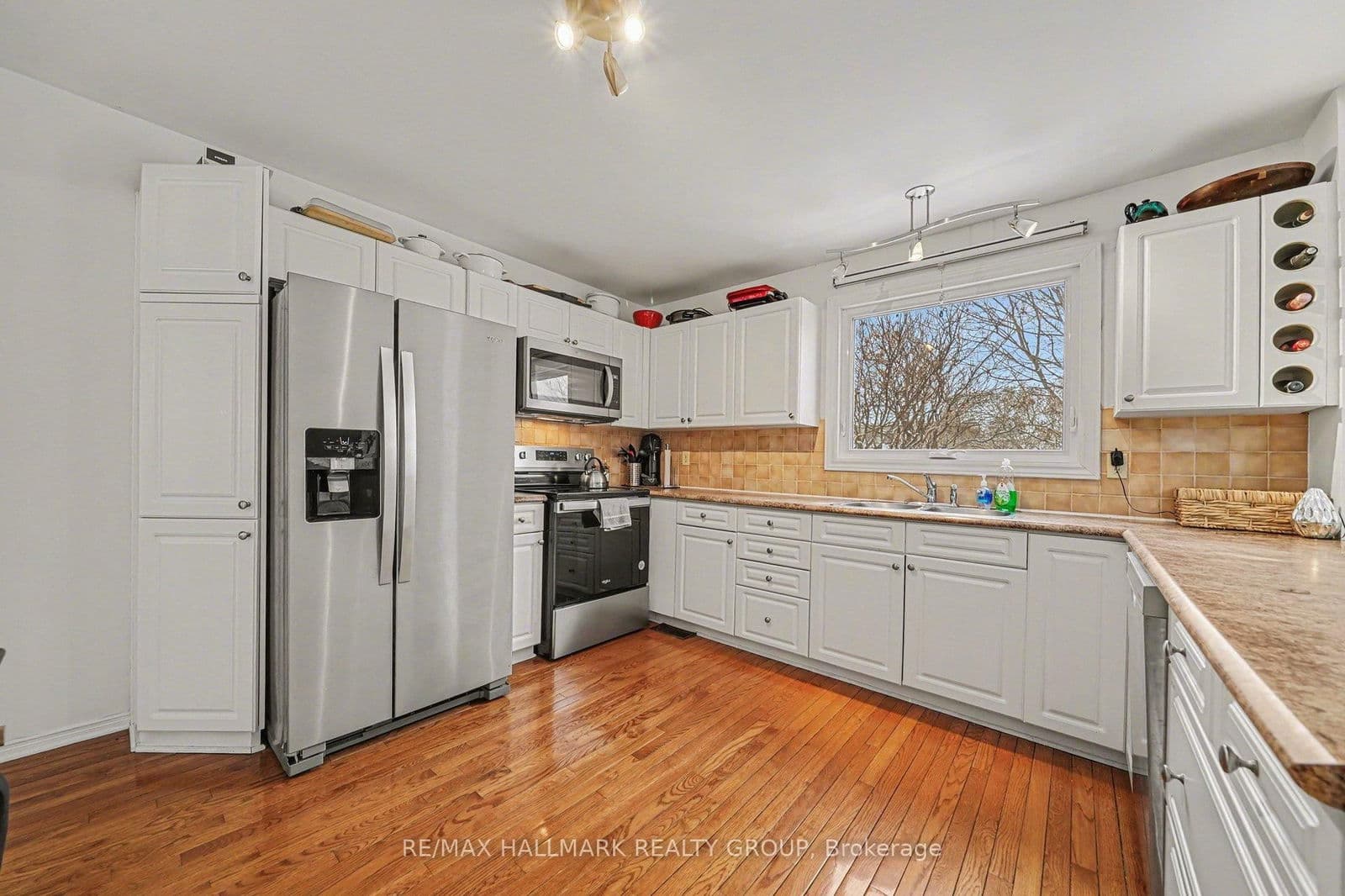 Detached at 2741 Massicotte Lane, Ottawa, ON - Photo 8 - RE/MAX Garden City Realty