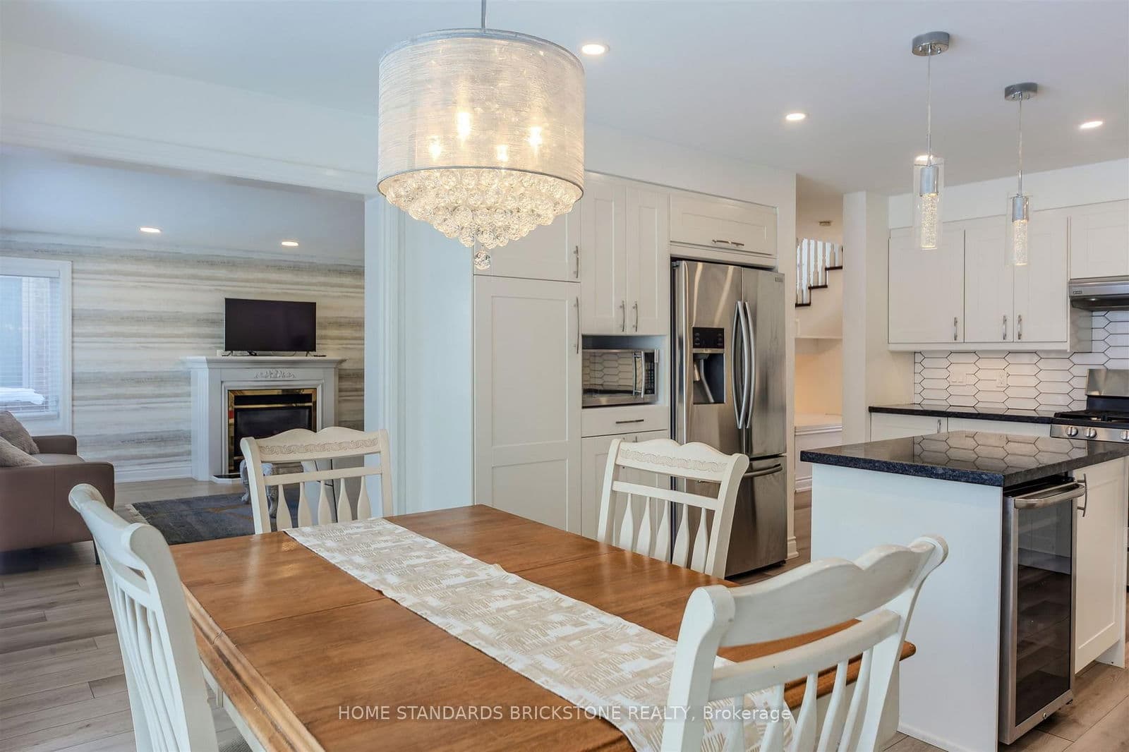 Detached at 28 Brookhurst Crescent, Hamilton, ON - Photo 14 - RE/MAX Garden City Realty