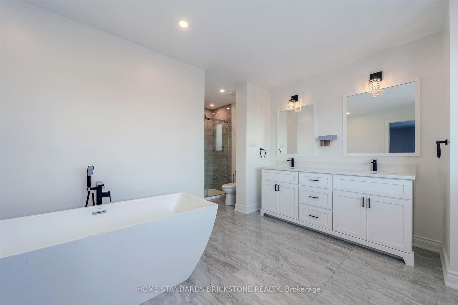 Detached at 28 Brookhurst Crescent, Hamilton, ON - Photo 28 - RE/MAX Garden City Realty