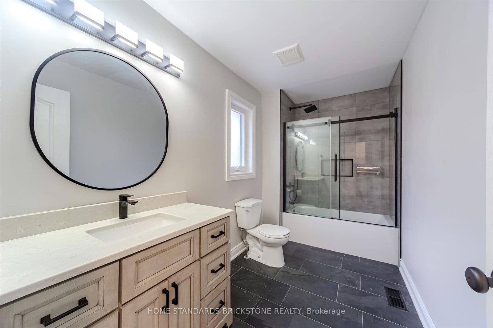 Detached at 28 Brookhurst Crescent, Hamilton, ON - Photo 33 - RE/MAX Garden City Realty