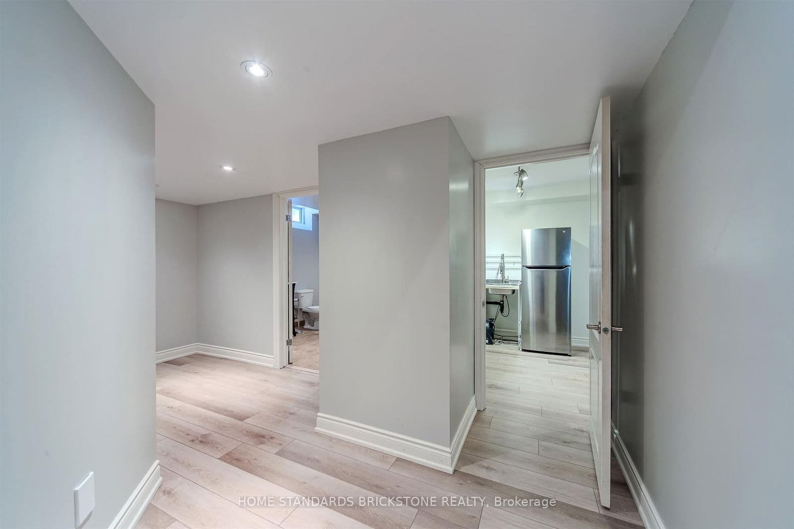 Detached at 28 Brookhurst Crescent, Hamilton, ON - Photo 34 - RE/MAX Garden City Realty