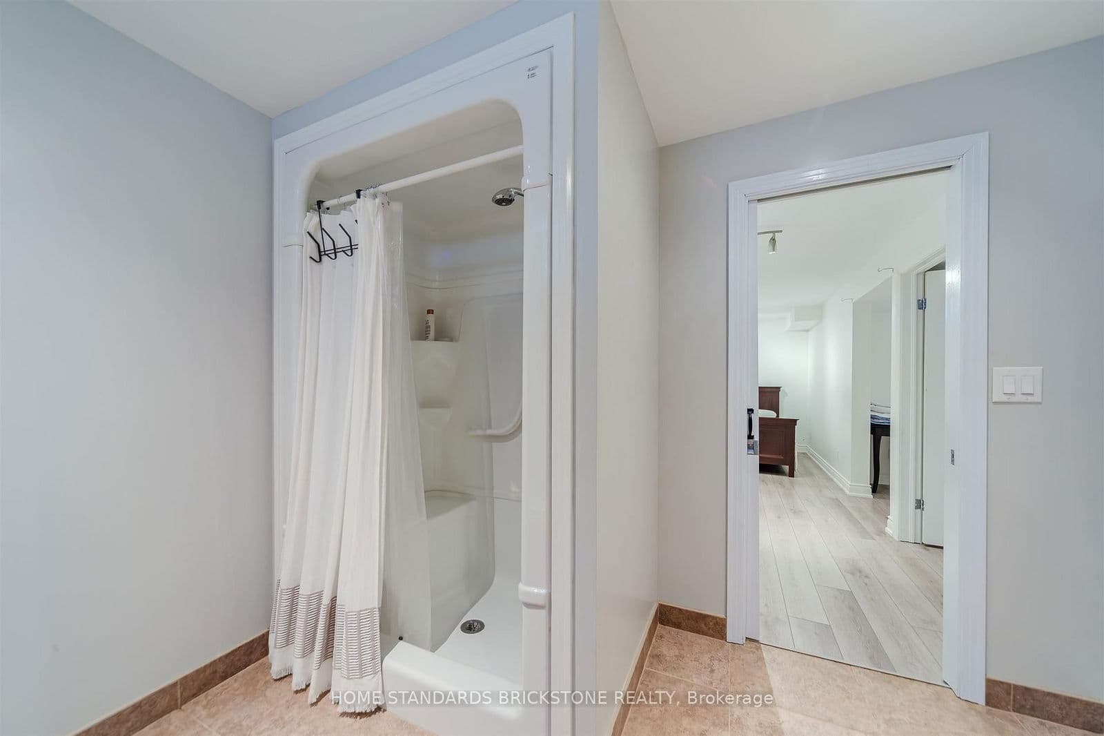 Detached at 28 Brookhurst Crescent, Hamilton, ON - Photo 38 - RE/MAX Garden City Realty