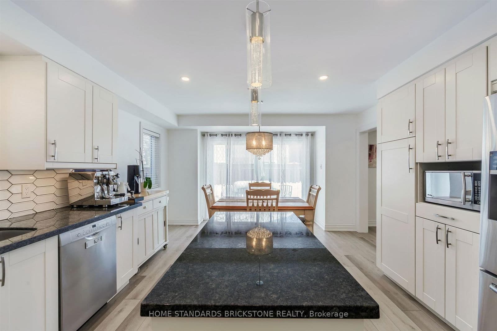 Detached at 28 Brookhurst Crescent, Hamilton, ON - Photo 9 - RE/MAX Garden City Realty