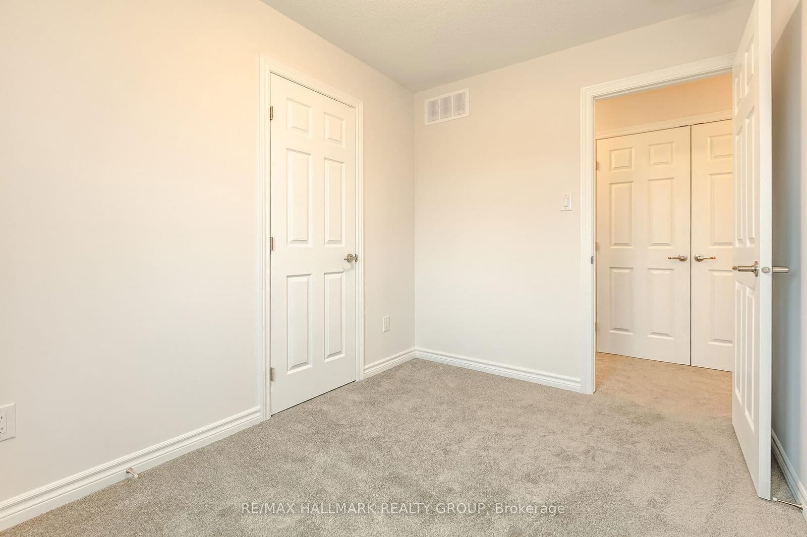 Condo Townhouse at 292 Zenith Private, Ottawa, ON - Photo 17 - RE/MAX Garden City Realty