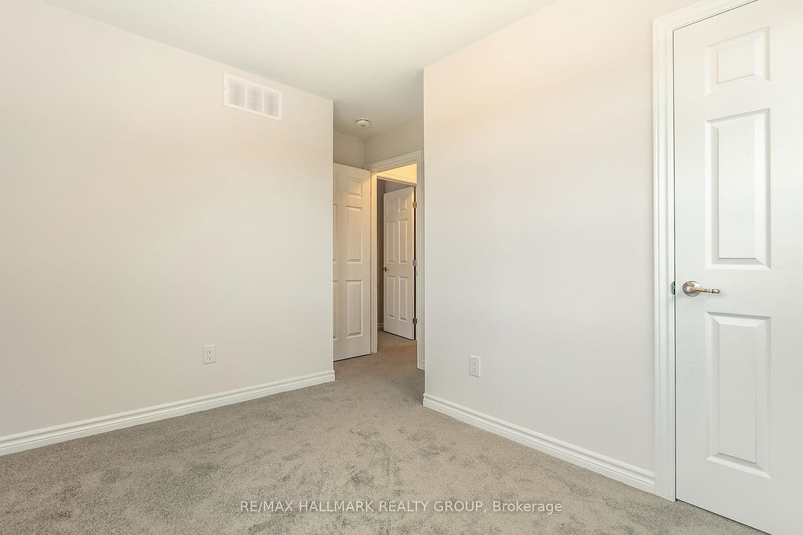 Condo Townhouse at 292 Zenith Private, Ottawa, ON - Photo 19 - RE/MAX Garden City Realty