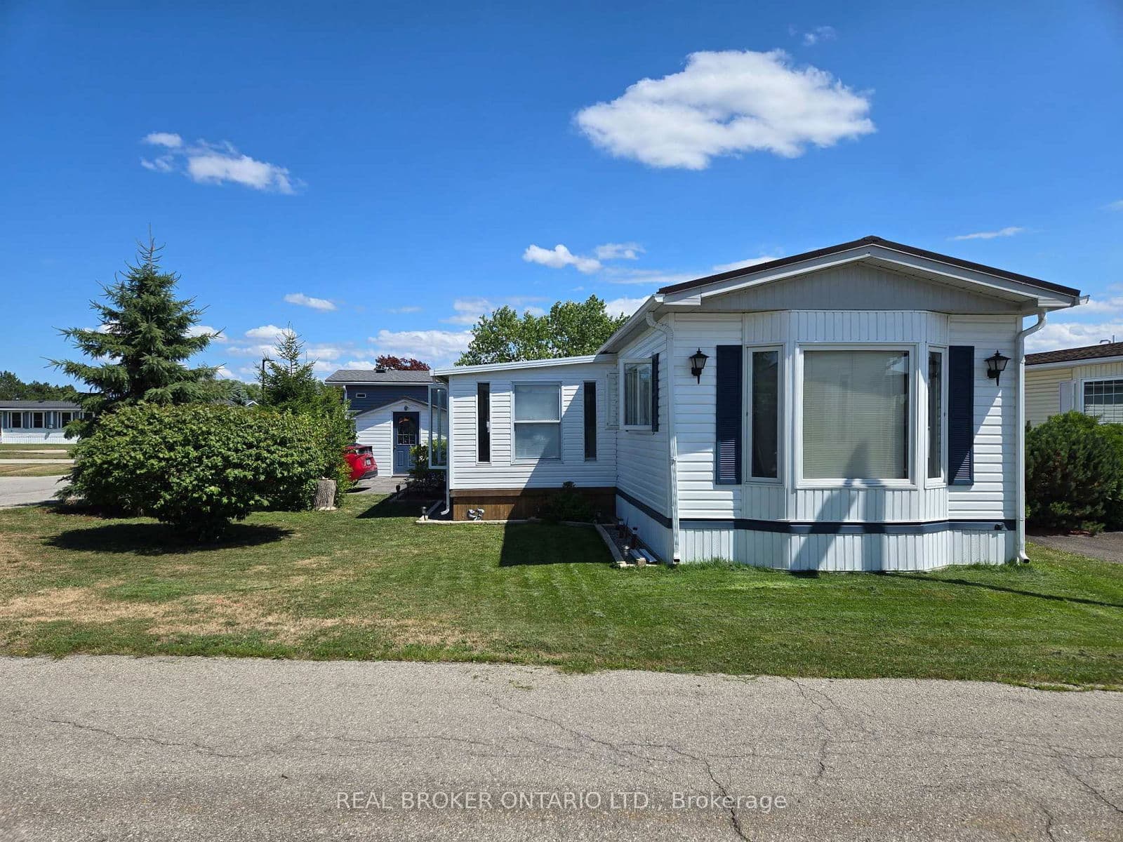 Modular Home at 10- 3033 Townline Road, Fort Erie, ON - Photo 3 - RE/MAX Garden City Realty