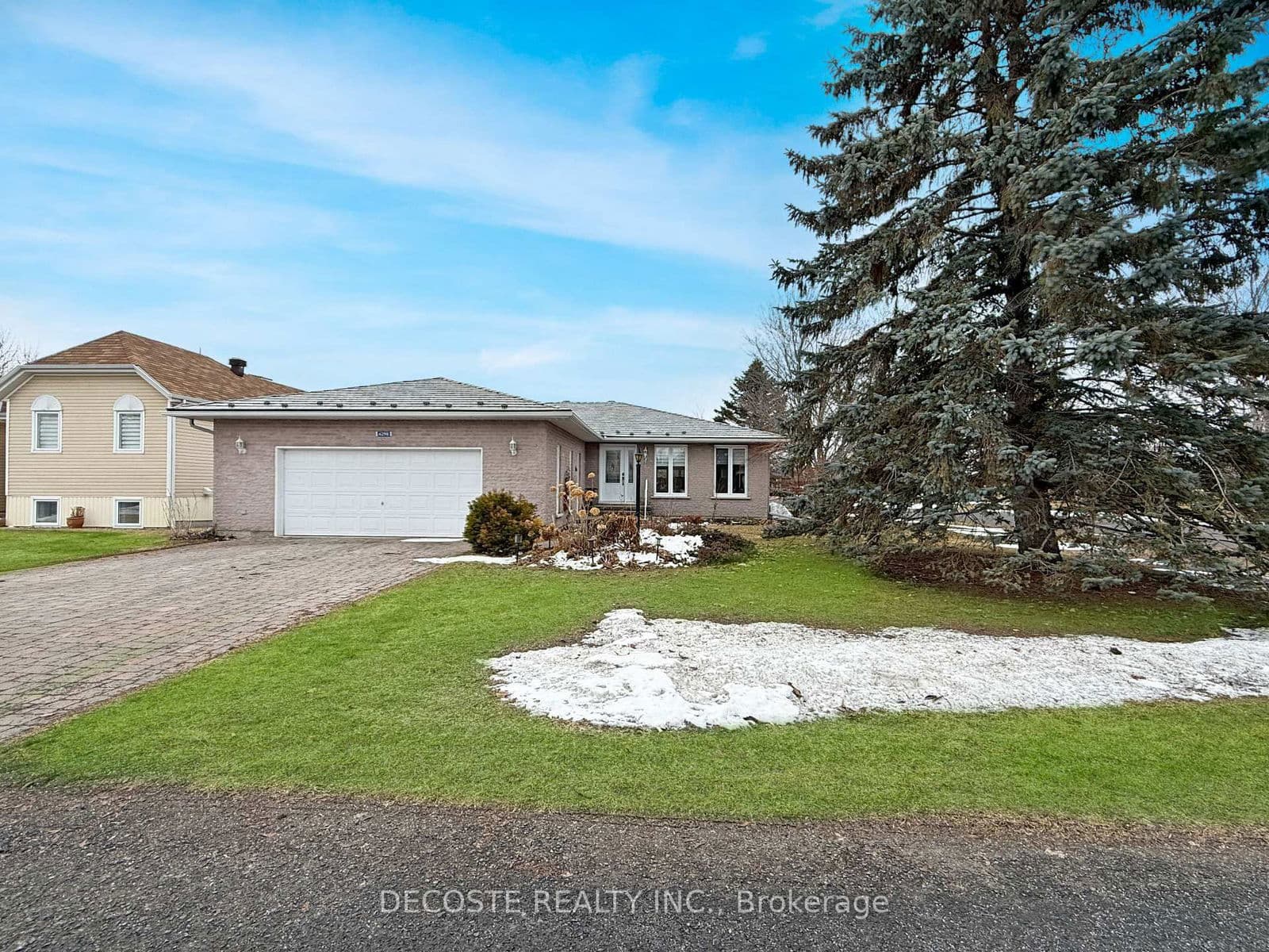 Detached at 6298 Maclean Court, South Glengarry, ON - Photo 2 - RE/MAX Garden City Realty