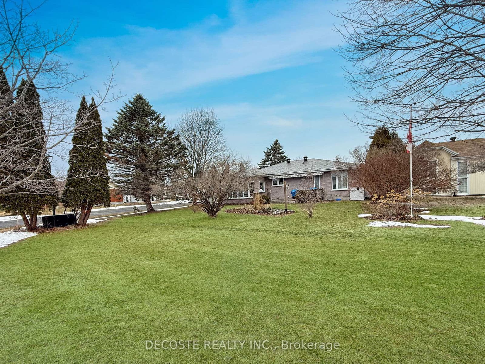 Detached at 6298 Maclean Court, South Glengarry, ON - Photo 7 - RE/MAX Garden City Realty