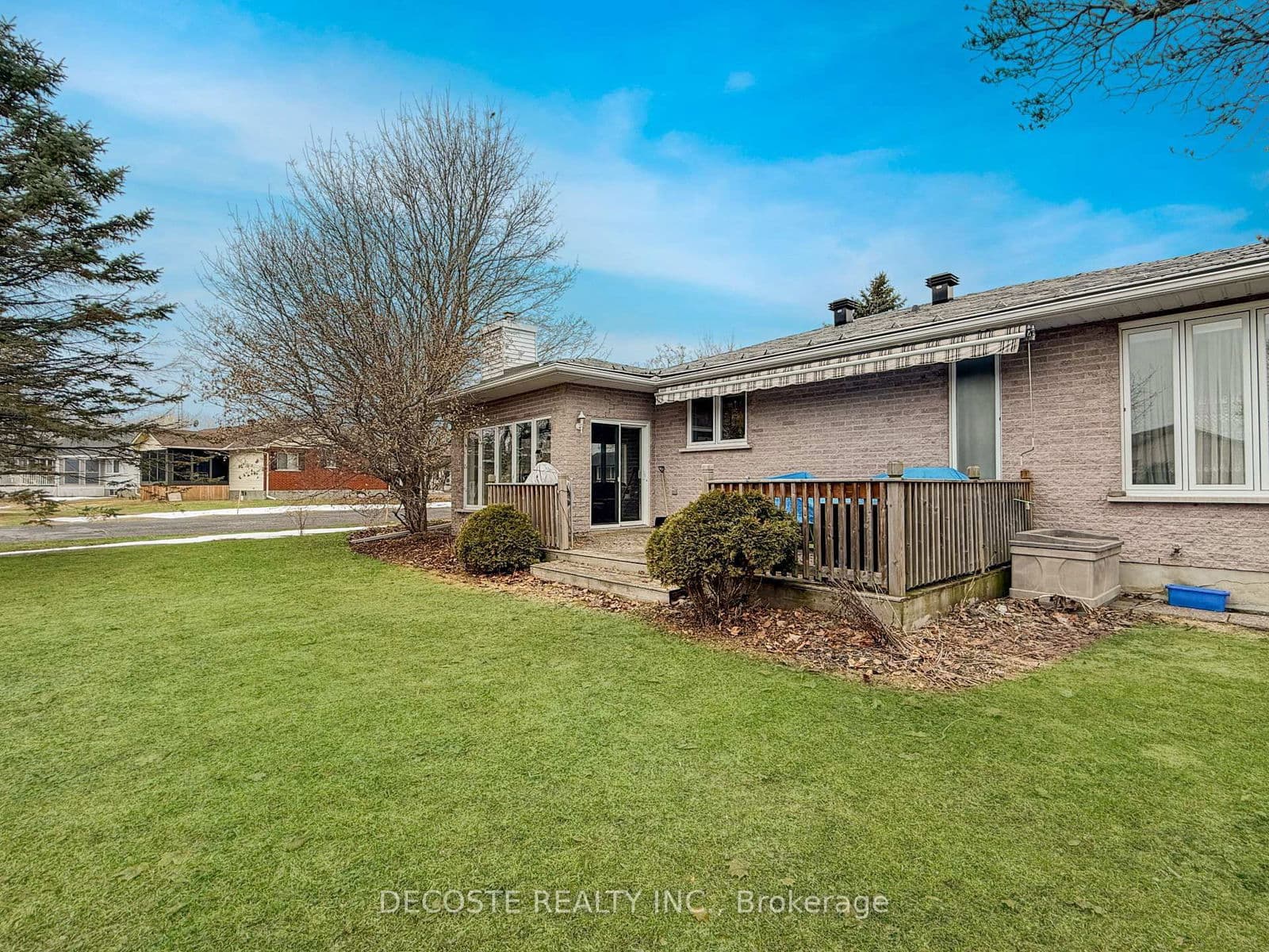 Detached at 6298 Maclean Court, South Glengarry, ON - Photo 9 - RE/MAX Garden City Realty