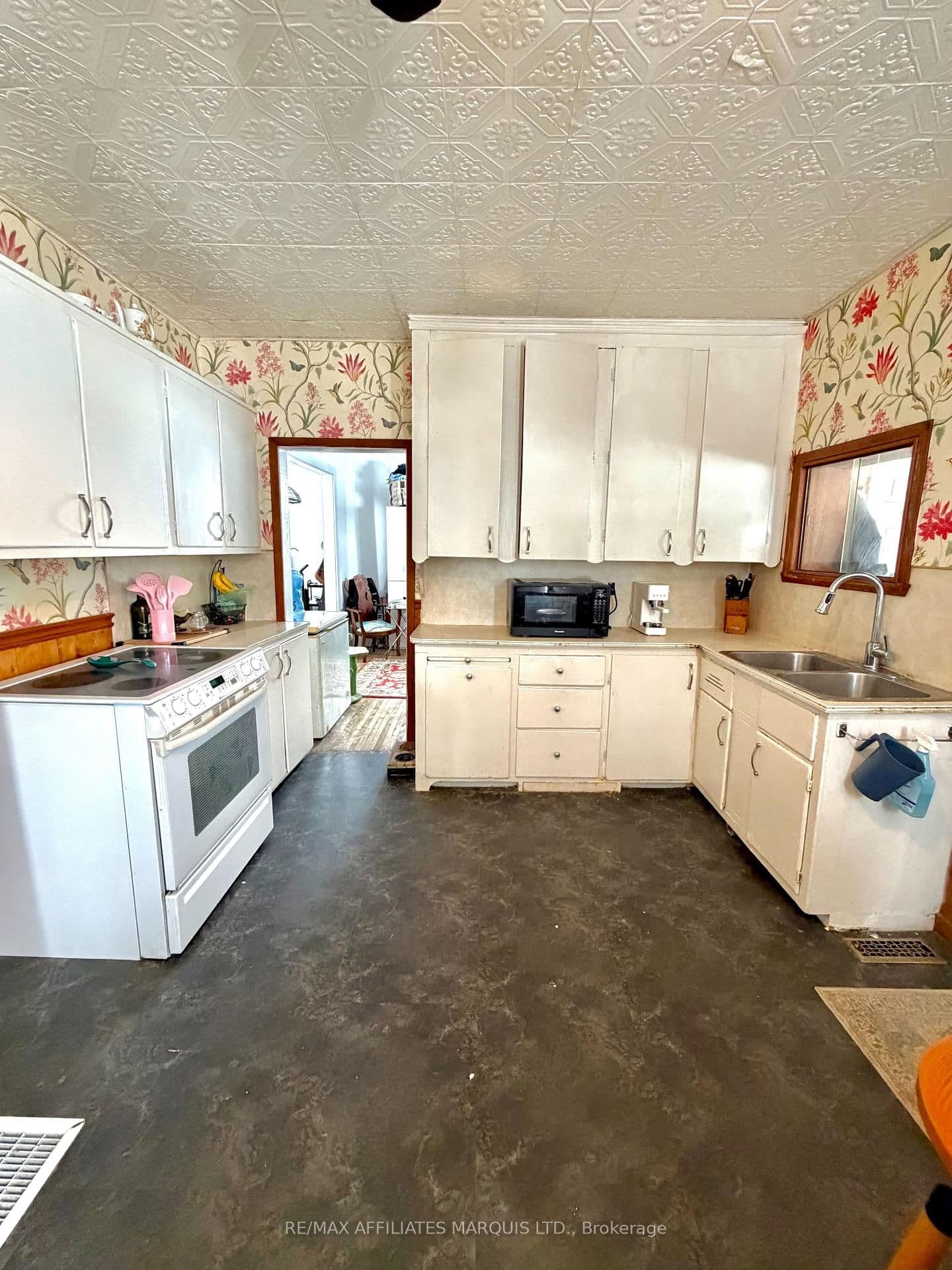 Detached at 37 Main Street, South Stormont, ON - Photo 6 - RE/MAX Garden City Realty