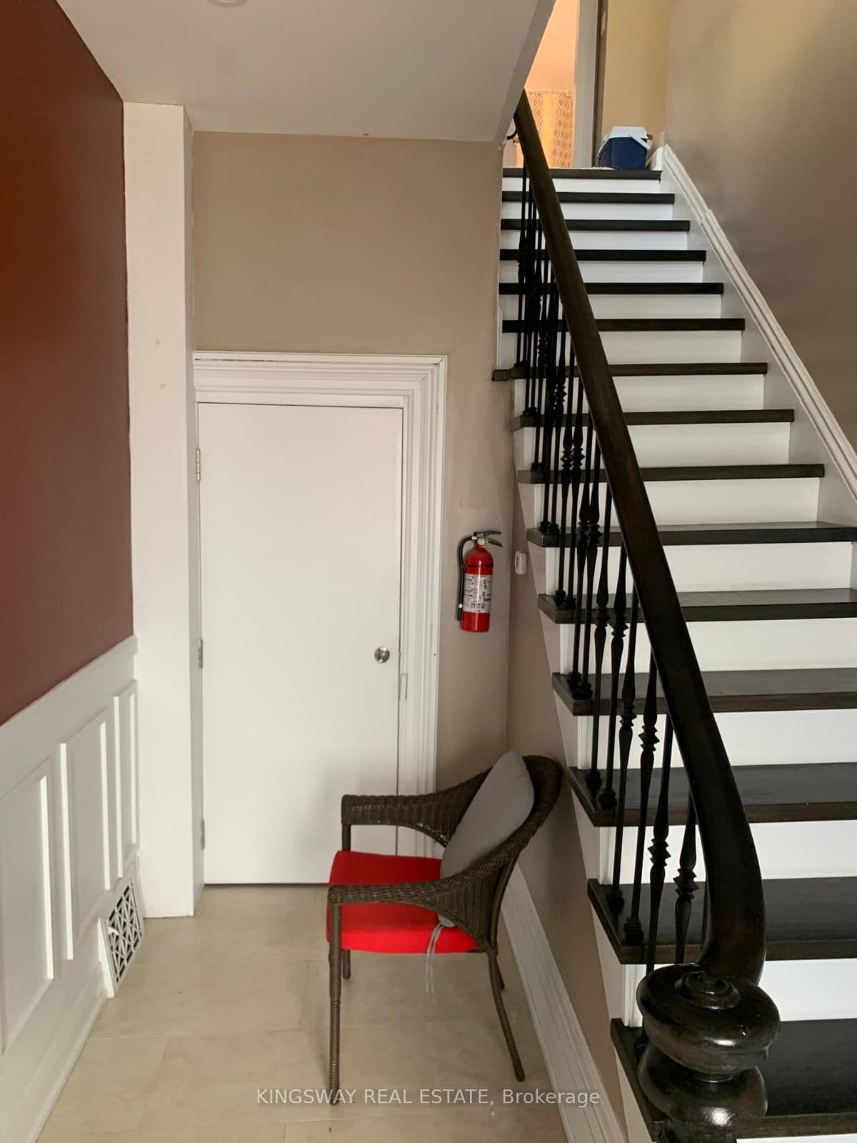 Store W Apt/Office at 174 Main Street, Cambridge, ON - Photo 2 - RE/MAX Garden City Realty