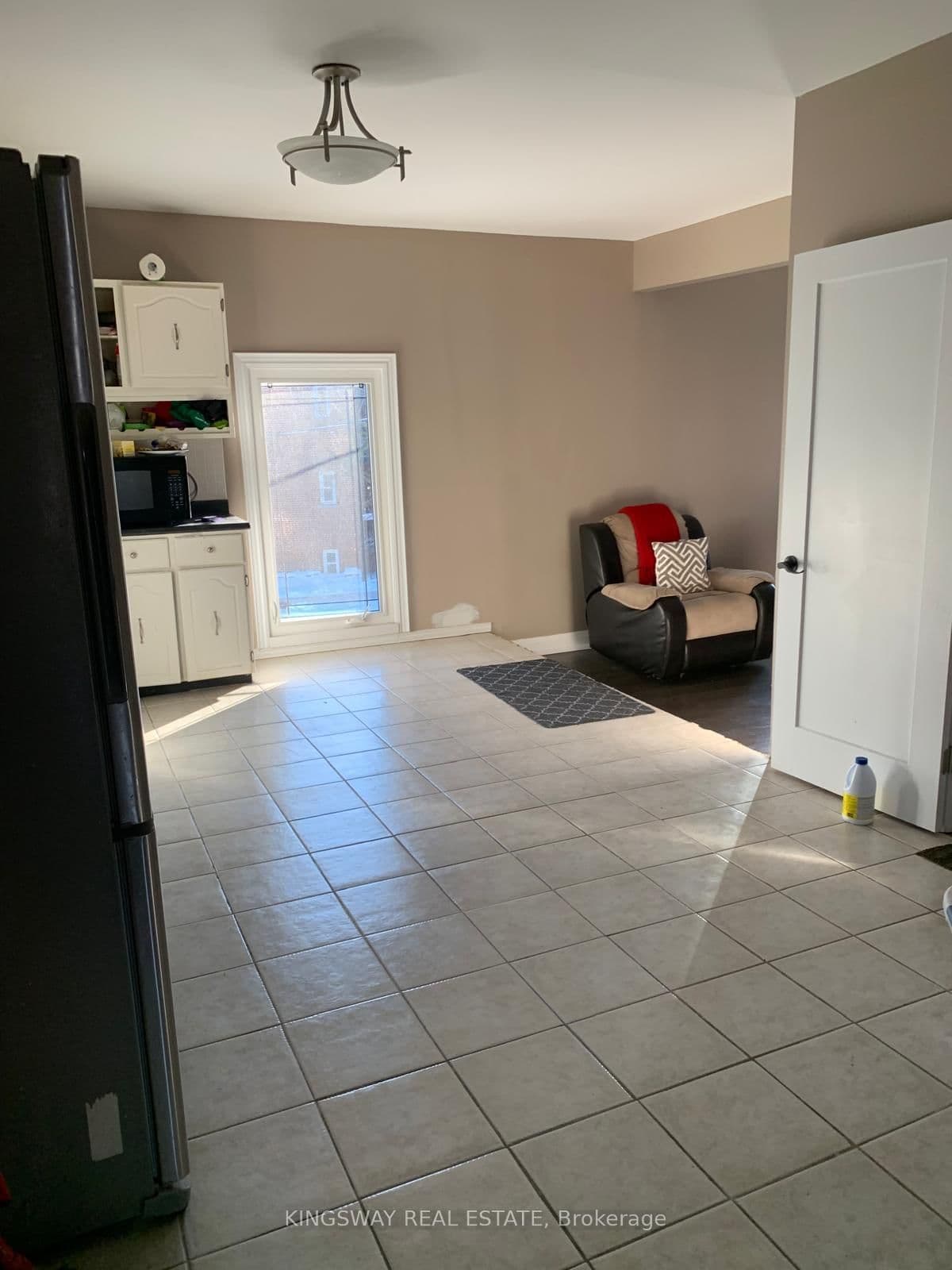 Store W Apt/Office at 174 Main Street, Cambridge, ON - Photo 8 - RE/MAX Garden City Realty