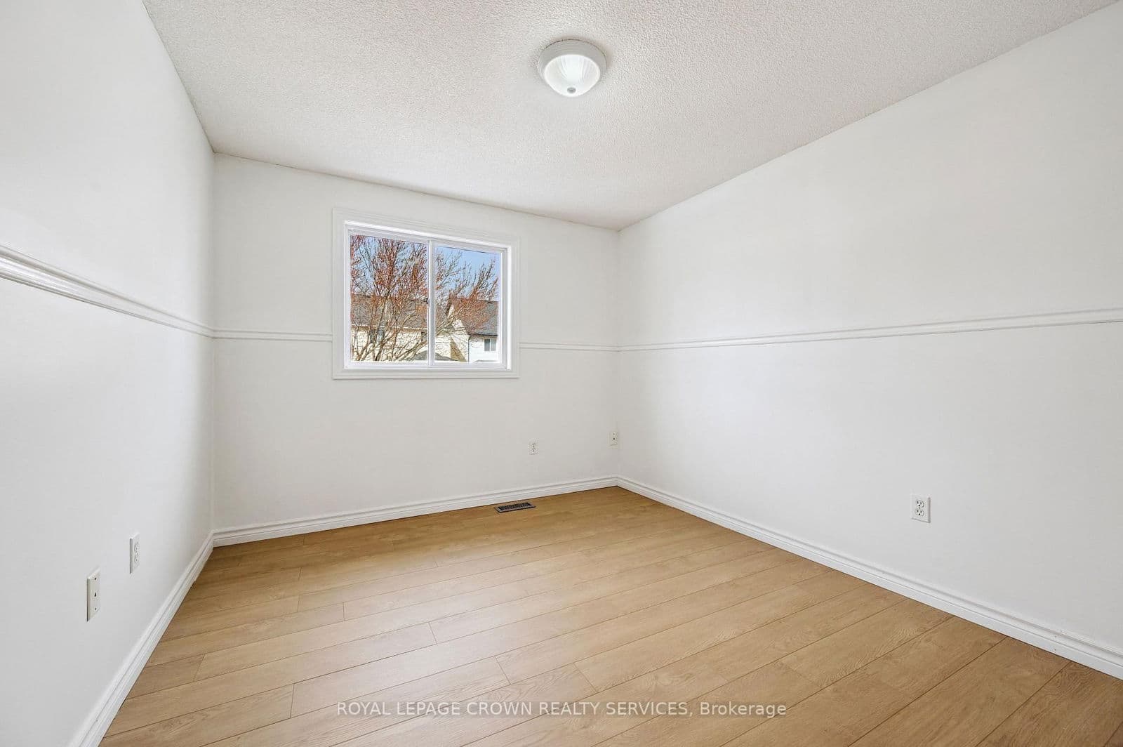 Detached at 16 Merlene Court, Cambridge, ON - Photo 18 - RE/MAX Garden City Realty