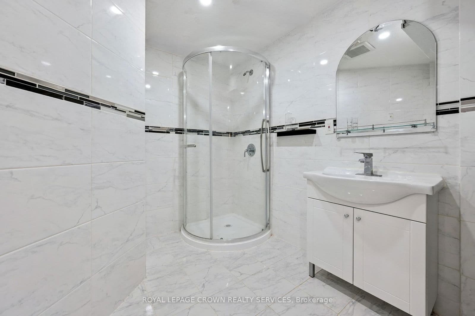 Detached at 16 Merlene Court, Cambridge, ON - Photo 25 - RE/MAX Garden City Realty