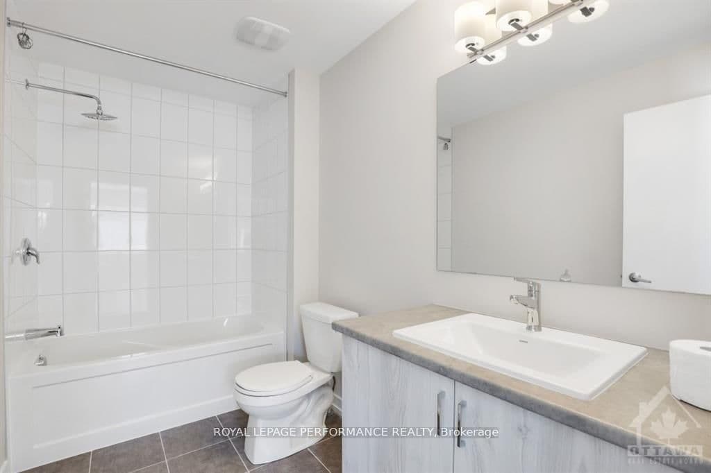 Att/Row/Townhouse at 522 OLDENBURG Avenue, Richmond, ON - Photo 20 - RE/MAX Garden City Realty