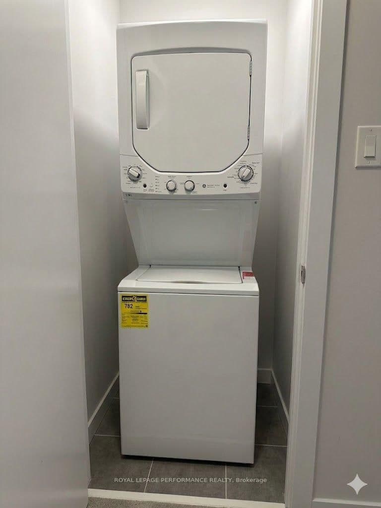 Att/Row/Townhouse at 522 OLDENBURG Avenue, Richmond, ON - Photo 21 - RE/MAX Garden City Realty