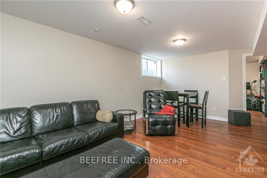 Detached at 1149 Halton Terrace, Ottawa, ON - Photo 12 - RE/MAX Garden City Realty