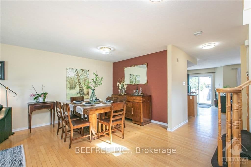 Detached at 1149 Halton Terrace, Ottawa, ON - Photo 6 - RE/MAX Garden City Realty
